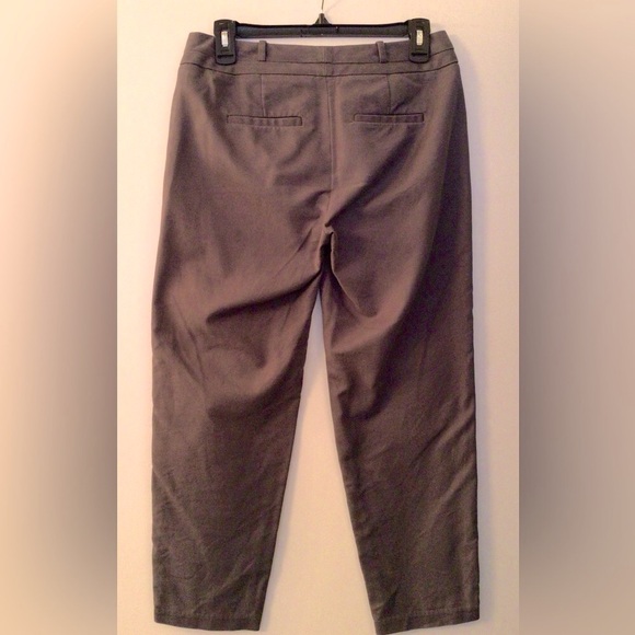 Smart Set Medium Grey Curvy Cotton Capri Pants - US 2 - Picture 2 of 4